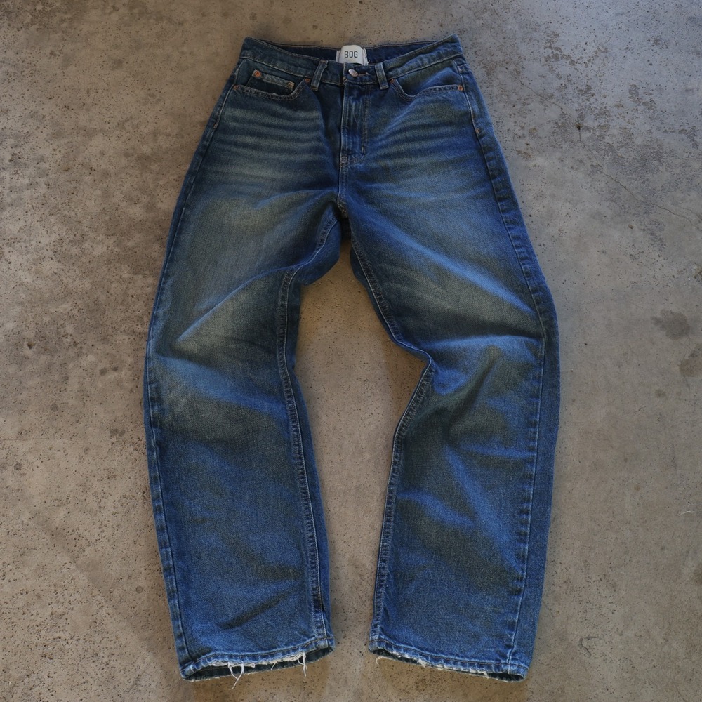 BDG Urban Outfitters Cowboy Jean Women's Size 28 Straight Dark Wash Frayed Hem